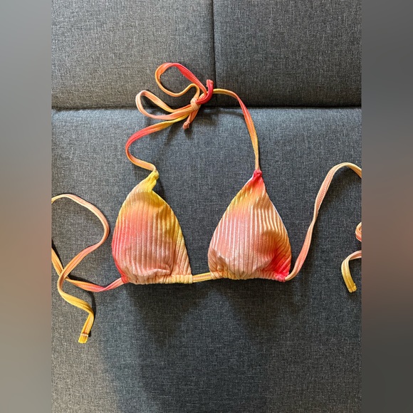 Swim Suit Bundle- Size Large tops and bottoms - Picture 6 of 8